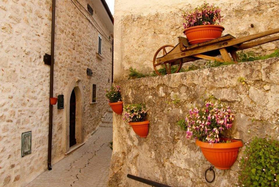 Don Pasquale Scontrone House Villa Luaran gambar